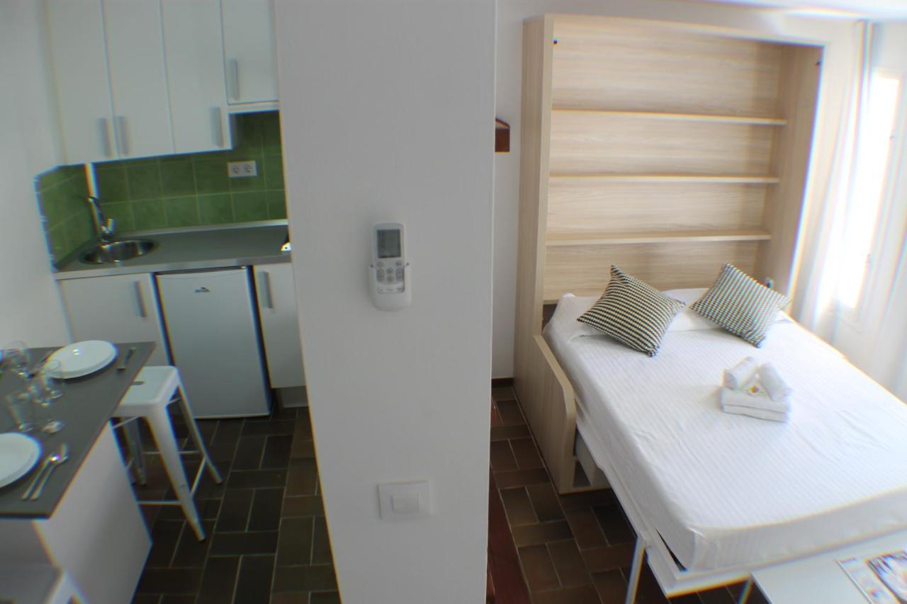 Agi Porthos Apartament *